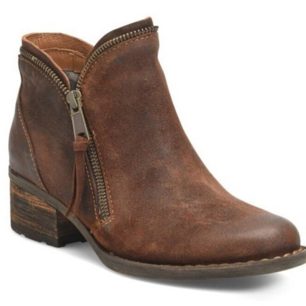 Born Suede Ankle Boots Rust Tobacco Distressed Heel Wrap Zipper Trim New 7.5M